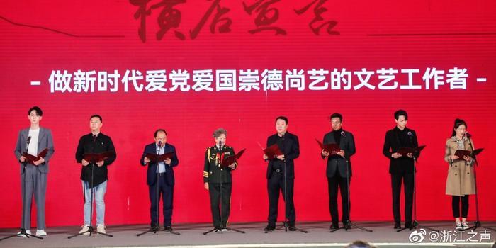 组装机械警暴龙
